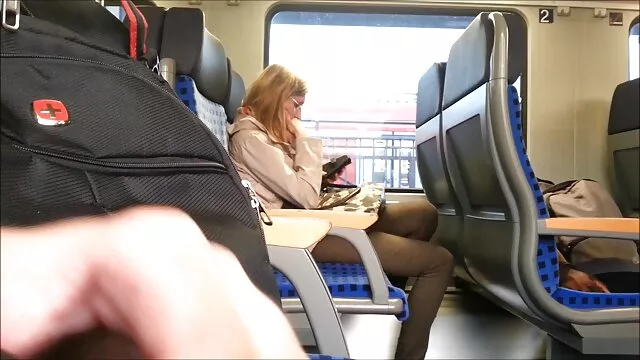 金髪の若い雛をたくさん与える 女性 向け エッチ 動画