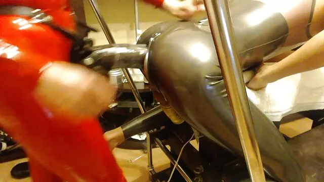 お尻の裸の女性を食べる 女性 向け 無料 えろ