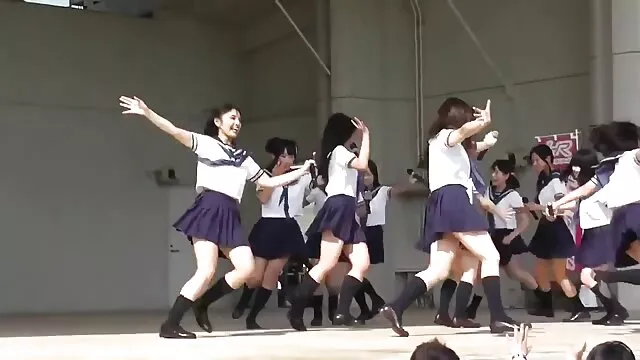 公共の場でバナナを攻撃する誰か 女性 用 エロ ビデオ