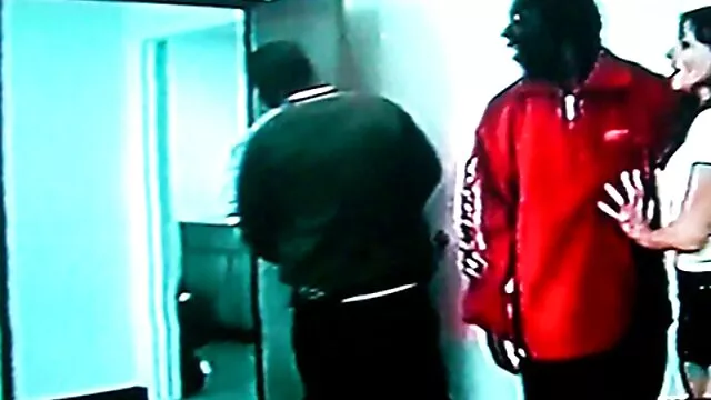 金髪パイパン積によってmidgets セックス 動画 女性 向け