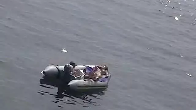 コックに乗って若い女性のビデオを見て、見るために 女性 用 無料 エロ アニメ