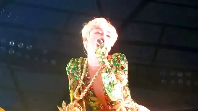 新しいブランドで亀をパンチング 無料 エロ 動画 女性 用